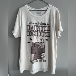 Peanuts Snoopy Haunted Doghouse Halloween Tee Shirt